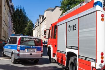 Aue: Asylbewerber flieht wegen drohender Abschiebung auf Hausdach -
