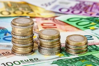 Aue-Bad Schlema beim Haushalt einer der Bummelletzten - Das Jahr neigt sich mit großen Schritten Herbst und Winter entgegen, einen rechtskräftigen Haushalt für 2022 hat die Stadt Aue-Bad Schlema aber immer noch nicht. 
