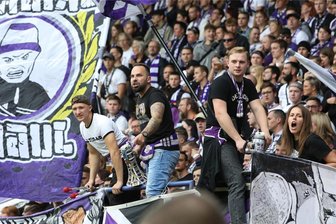 Aue-Fans optimistisch: Auf diesem Tabellenplatz sehen sie den FCE am Saisonende - Am Sonntagabend startet der FC Erzgebirge Aue in die neue Saison: Die Fans stehen bereits in den Startlöchern.