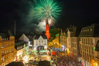Aue sagt Stadtfest 2025 ab - Das sind die Reaktionen: „Armutszeugnis“, „richtig traurig“, „geht gar nicht“ - Viele Menschen, volle Straßen und ein großes Feuerwerk - das alles gehört zum Stadtfest in Aue. Dieses Jahr fällt es allerdings aus.