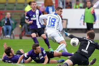 Aue sichert Punktgewinn in Karlsruhe - 