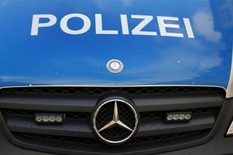 Aue: Trickdiebinnen bestehlen Rentnerin - 