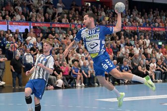 Auer Handballer zurück an der Tabellenspitze: „Habe mittlerweile auch Gänsehaut“ - Francisco Pereira war gegen Hamburg-Barmbek mit sechs Toren erfolgreichster Werfer des EHV Aue.