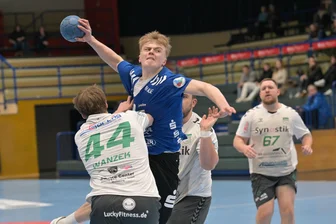 Auer Juniorteam will Erfolgsserie in Dresden fortsetzen - Anton Briest, hier gegen Oebisfelde, will auch dem HC Elbflorenz einige Treffer einschenken.