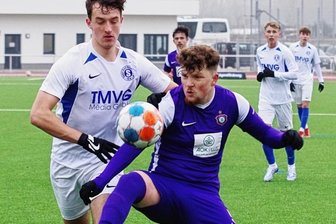 Auer U 19 überwintert auf Platz 10 - Aues Lennart Kröber musste gegen Staaken viel einstecken.
