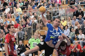 Auer übernehmen Tabellenspitze - Flugshow: Mit fünf Treffern war Elias Gansau zweitbester Torschütze der Auer Handballer beim 29:26-Auswärtssieg in Braunschweig. Nun wartet am Sonntag Hildesheim auf die Erzgebirger.