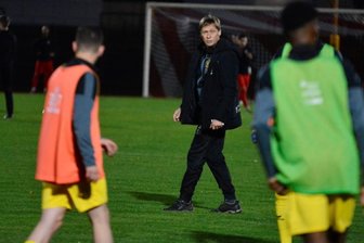 Auerbach geht in nächste Corona-Pause - VfB-Trainer Sven Köhler muss in den nächsten Tagen mit einem Rumpfkader trainieren.