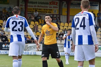 Auerbach kassiert Heimklatsche gegen Hertha BSC II - Herthas Zweite besiegte den VfB Auerbach am Samstag klar.