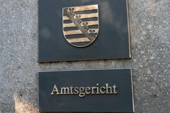 Auerbacher Amtsgericht: Notorische Betrügerin bekommt letzte Chance - Vor dem Auerbacher Amtsgericht wurde der Fall einer Betrügerin verhandelt. Foto: Hendrik Schmidt/dpa
