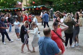 Auerbacher basteln mit Spaß am Hüftschwung - Die Salsa Nacht in der Auerbach Kulturfabrik stieß auf großes Interesse.