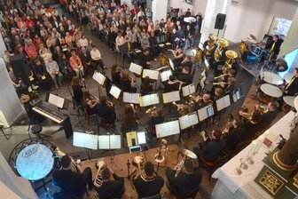 Auerbacher Bläser feiern ihr Jubiläum - Gefeiert wurde das 50-jährige Bestehen des Jugendblasorchesters Auerbach.