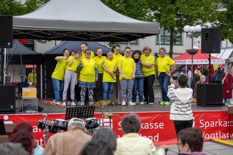 Auerbacher Familientag feiert Inklusion und Menschenrechte - Bühnenprogramm gehörte zum Familientag.