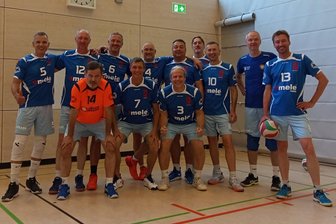Auerbacher überraschen bei Deutscher Meisterschaft: Beste Platzierung aller Zeiten für Volleyball-Routiniers - Die Ü 47 des VSV Fortuna Göltzschal schnappte sich bei der Deutschen Meisterschaft der Senioren Platz 6.