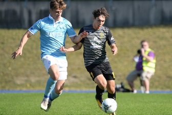 Auerbacher Voigt wechselt zum FSV Zwickau - Yannic Voigt (rechts)