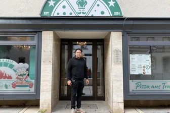 „Auf dem Brühl ist nix los“: Neue Pizzeria in Chemnitz nach drei Monaten schon wieder zu verkaufen - Dawood Popal ist Inhaber der Pizzeria „Korn und Käse“, die im September eröffnet hat.