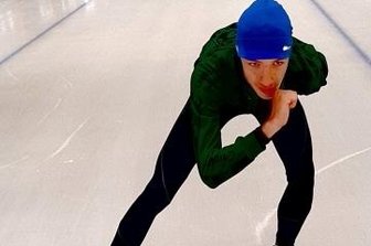 Auf dem Sommereis geht es ums Gefühl - Das Sommereis in Inzell ist für Ben-Lukas Drechsler die erste Gelegenheit seit Oktober, wieder auf der Großbahn zu trainieren. 