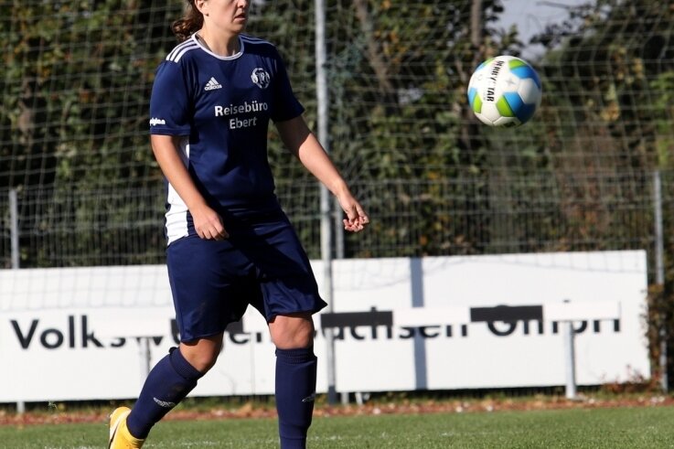 Auf die Torjägerin ist Verlass - Die Zwickauerin Daniela Mittag erzielte am Sonntag gegen Babelsberg ihre Saisontore Nummer 10 bis 13. 