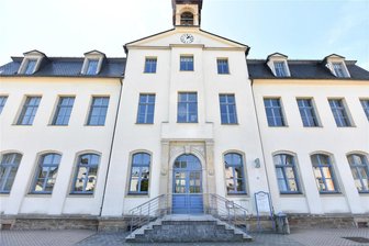 Auf welchen Flächen im Stadtgebiet Brand-Erbisdorf kann Photovoltaik gebaut werden? - Im Stadthaus Brand-Erbisdorf an der Albertstraße tagt der Stadtrat am Dienstag.