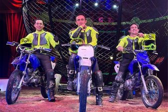 Auf welches Weihnachtsspektakel sich die Vogtländer in diesem Jahr freuen können - Die Gohst Rider aus den USA. Sie befahren mit ihren Maschinen einen Stahlkäfig von gerademal fünf Metern Durchmesser.