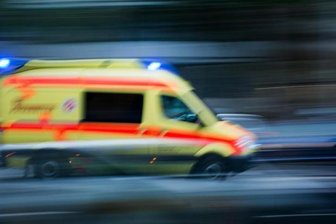 Auffahrunfall auf der A 72: Motorradfahrer schwer verletzt - 