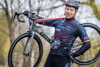 Aufgeben ist für Ex-Weltmeister Joachim Eilers kein Thema - Bahnsprinter Joachim Eilers bereitet sich auf einen Härtetest vor, um weiter im Auswahlkader zu bleiben.