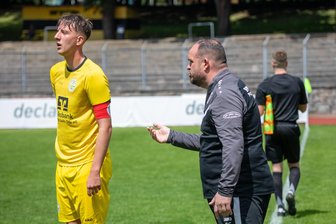 Aufholjagd in der Regionalliga: A-Junioren des VFC Plauen stehen nach Sieg gegen BFC Dynamo vor dem Klassenerhalt - A-Junioren-Kapitän Toni Niklas Wunderlich (links) will mit seinem Team den Klassenerhalt in der Regionalliga festzurren, ehe es für ihn im Oberligakader der Männer weitergeht.