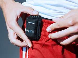 Aufregung um Bewegungsmelder im Basketball-Hotel -  
          Die Spieler sollen im Hotel einen Tracing Chip tragen.