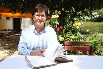 Aufregung zu Wochenbeginn im Augustusburger Ferienhotel - Ute Dathe betreibt das Augustusburger Ferienhotel seit 1997.