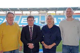 Aufsichtsrat bestellt Mitglieder für CFC-Vorstand - Der neue Vereinsvorstand des CFC: Michael Reichardt, Geschäftsführer der Chemnitzer FC Fußball GmbH, Oberstaatsanwalt a.D. Siegfried Rümmler, Vorsitzende Romy Polster und CFC-Sportdirektor Armin Causevic.