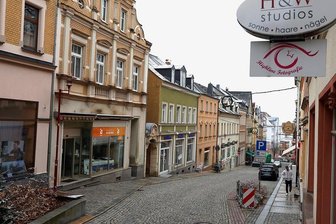 Aufsteller für Händler sind auch 2022 kostenlos - Die Händler und Gastronomen in der Innenstadt von Hohenstein-Ernstthal profitieren von der Verlängerung der Ausnahmeregelung.