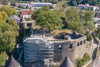 Auftakt für eine neue Musikreihe - Auf der Burgruine Elsterberg (das Foto ist eine ältere Aufnahme) findet am Samstag die Premiere der neuen Konzertreihe statt.