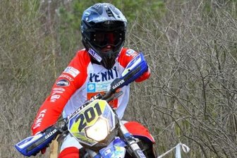 Auftakt mit Luft nach oben - Der Geringswalder Luca Fischeder, der für den MC Flöha startet, fuhr im Jerichower Land in Tucheim bei für ihn ungewohnten Bedingungen. Trotzdem reichte es am Ende für Rang 2. 