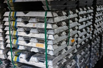 Auftragseingänge gehen stärker zurück als erwartet - Hohe Energiepreise machen viele Produkte teurer.