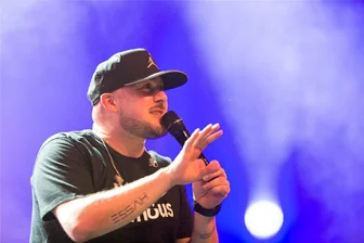 Auftritt von Kool Savas in der Stadthalle Zwickau wird verschoben - Fans des Rappers Kool Savas müssen sich gedulden.