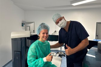 Augen lasern lassen? Ich habe es gewagt - Geschafft: Josephin Vergöhl aus Freiberg braucht endlich keine Brille mehr. Dr. Matthias Müller-Holz aus Dresden operierte sie mit dem Femto-Lasik-Verfahren.