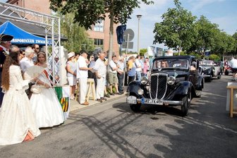 August-Horch-Klassik: Fast 170 Fahrzeuge am Start - Falk Scherf aus Schwaara (Landkreis Greiz) wird mit seinem schwarzen Wanderer W 10-1, Baujahr 1926, auch diesmal wieder mit am Start sein.