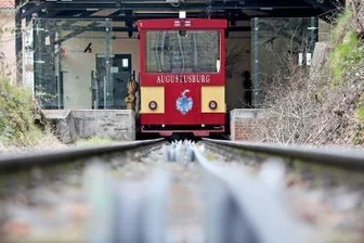 Augustusburg: Drahtseilbahn steht still - Die Drahtseilbahn Augustusburg ist derzeit außer Betrieb.