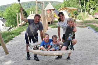 Augustusburg muss sparen: Bürgerprojekte erneut gestrichen - Ein Spielplatz war 2018 eine Bürgeridee für Hennersdorf, die mit 20.000 Euro unterstützt und 2022 verwirklicht wurde.