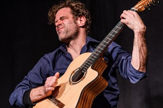 Augustusburg: Virtuoses auf sechs Saiten erklingt im Musikkabinett - David Sick gastiert am Samstag im Musikkabinett in Augustusburg.