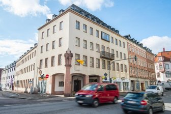 Auktions-Poker um alte Sparkasse in Aue - Sucht einen neuen Eigentümer: die alte Kreissparkasse an der Goethestraße in Aue.