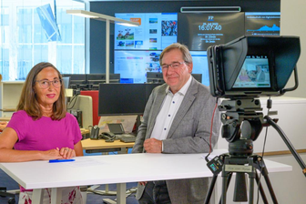 Aus dem Newsroom: Führungswechsel bei VW - Was bringt der neue VW-Chef Sachsen? - Antje Kloppenburg und Christoph Ulrich 