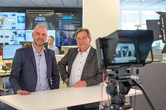 Aus dem Newsroom: Natrium statt Lithium - neue Öko-Batterien aus Sachsen - Oliver Hach im Gespräch mit Chefkorrespondent Christoph Ulrich.