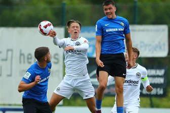 Aus der Oberliga: Erzgebirge Aue verpflichtet vierten Neuzugang - Maxim Burghardt (rechts) spielt künfitg für die Veilchen.