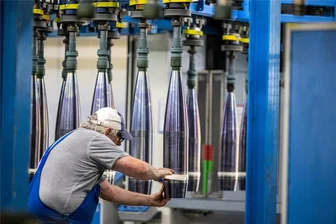 Aus für Pulverfabrik-Pläne in Sachsen: So begründet der Rheinmetall-Chef die Entscheidung - Unterlüß (Niedersachsen): 155-Millimeter Artelleriemunition wird bei bei Rheinmetall gefertigt.