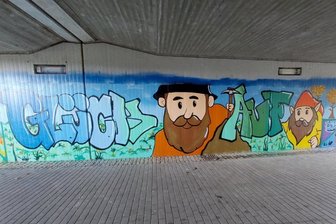 Aus Grau wird Bunt: Neues Graffiti in Reinsdorf wird zum Hingucker - 