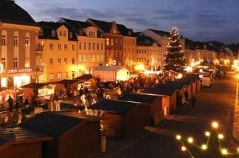 Aus Markt wird eine Budenstadt - Ab 9. Dezember soll der Markt für vier Tage ein Weihnachtswunderland werden.