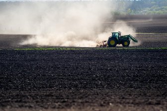 Ausbau von Weg soll Stollberger Ortsteil entlasten - Landwirtschaftsverkehr spielt auch in der Region eine Rolle.
