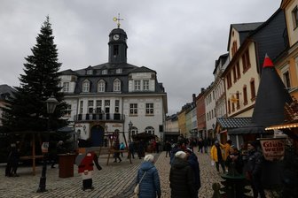 Auseinandersetzung nach Schwarzenberger Weihnachtsmarkt: Schlugen Security-Mitarbeiter unbeteiligte Jugendliche? - Zu Schlägereien ist es am Samstagabend nach Schließung des Schwarzenberger Weihnachtsmarktes gekommen.