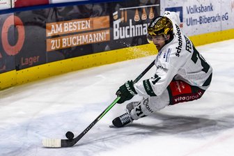 Ausgerechnet Scott Feser: Ex-Spieler der Eispiraten besiegelt Crimmitschauer Niederlage in Rosenheim - Mit seinen zwei Toren für Rosenheim war Ex-Eispirat Scott Feser am Dienstagabend der Mann des Tages beim gegen Crimmitschau.