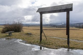 Aussichtspunkt im Erzgebirge soll attraktiver werden - Schöner Ausblick, aber kein schöner Anblick: der Aussichtspunkt „Thumer Höhe“.